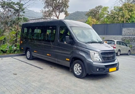 17 Seater Urbania Traveller Rentals