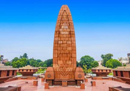 Chandigarh Amritsar Jammu Srinagar 8-Day Tour